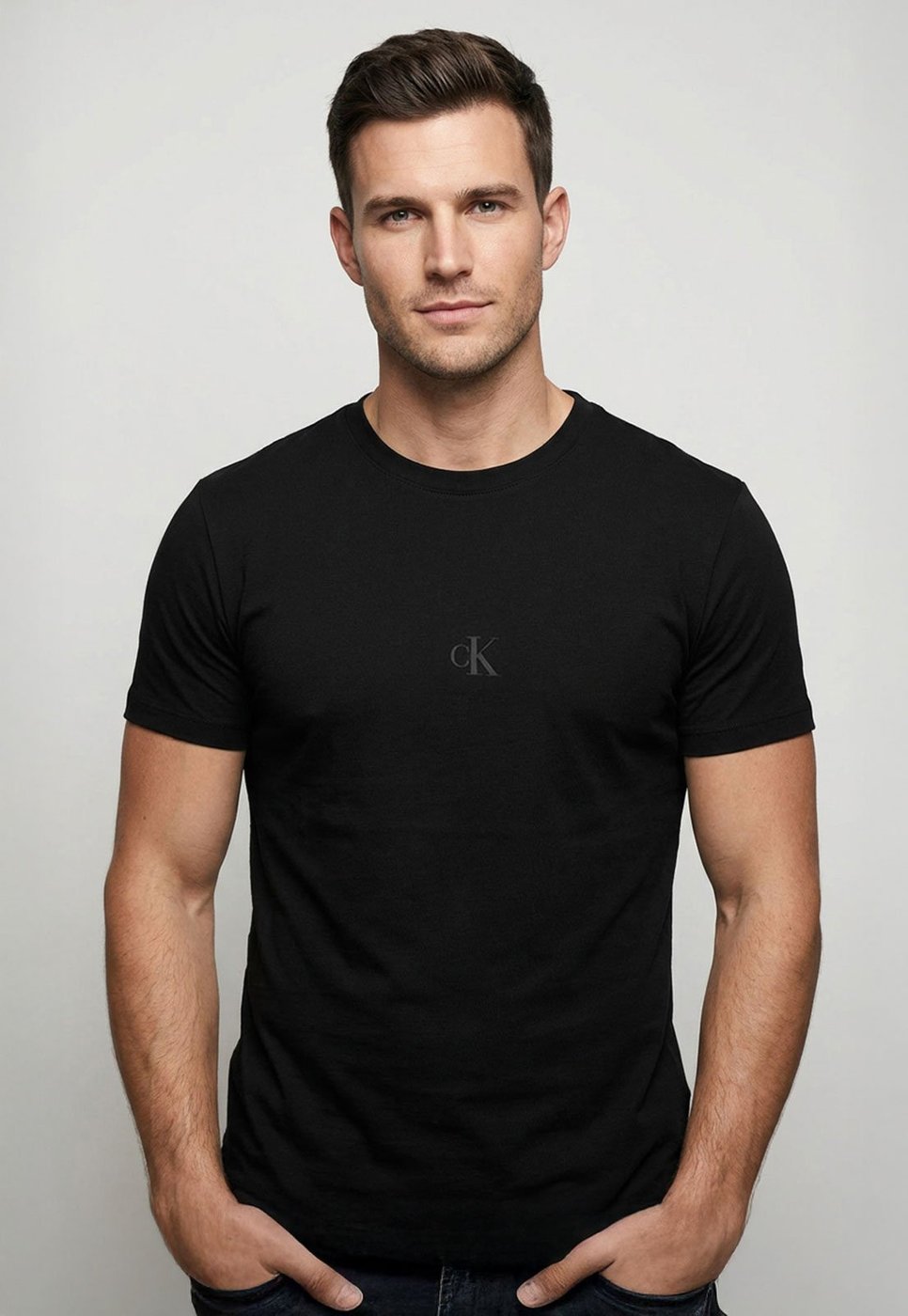 Imagem principal Camiseta Masculina Calvin Klein Jeans CK Rubber Patch Preta preto Calvin Klein Jeans preto