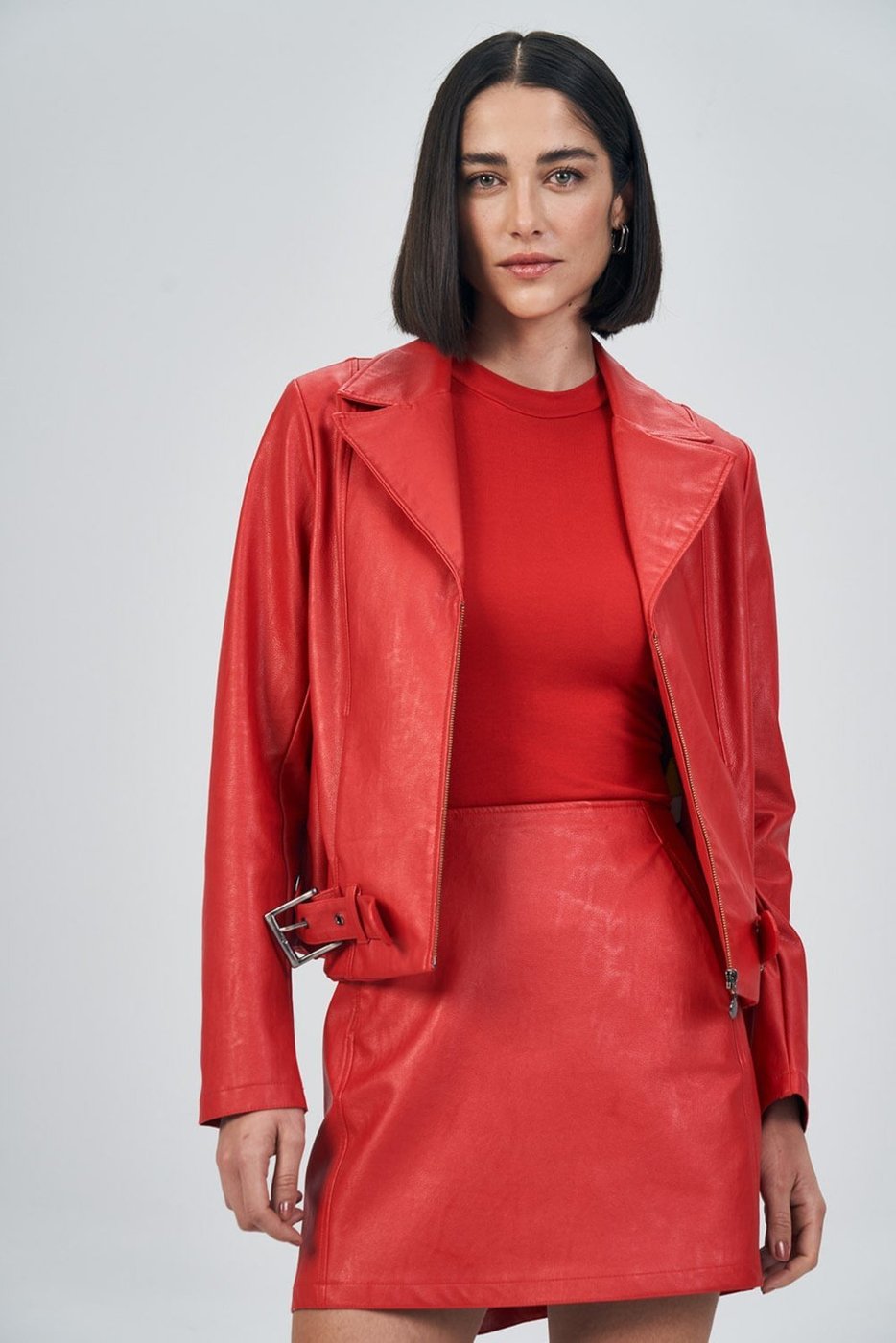 Jaqueta PU Com Fivela Feminina Acostamento