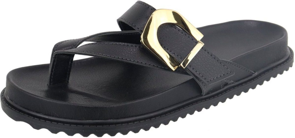 Imagem principal Papete Rasteira Feminina Paula B Com Tiras De Dedo E Detalhe Em Fivela De Metal Dourado Palmilha Confort preto PAULA B preto