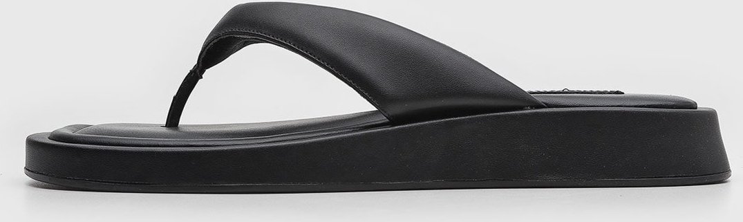 Rasteira Feminina Santa Lolla Tiras Acolchoadas Preta