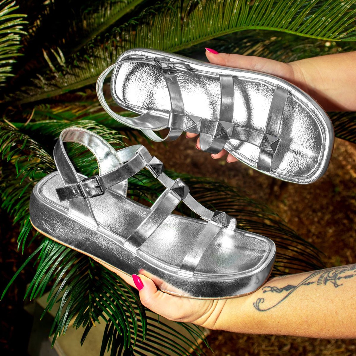 Sandália Feminina Macia Confortável Resistente Ajuste Fivela Leve Plataforma Anabela Moda