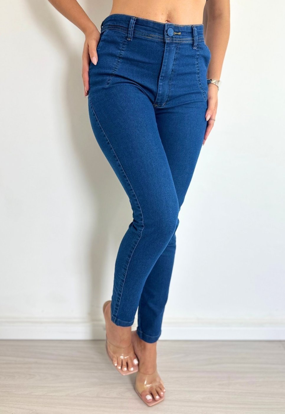 Calça Jeans Skinny com Elastano Cintura Média Bianelly