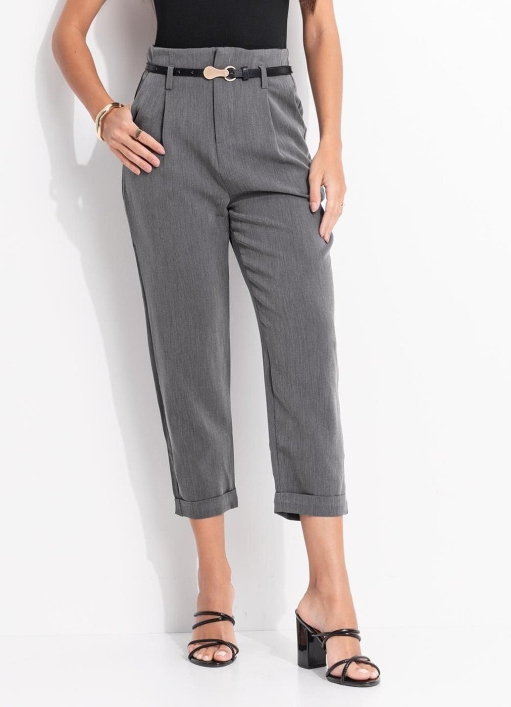 Calça Cenoura Alfaiataria Acompanha Cinto