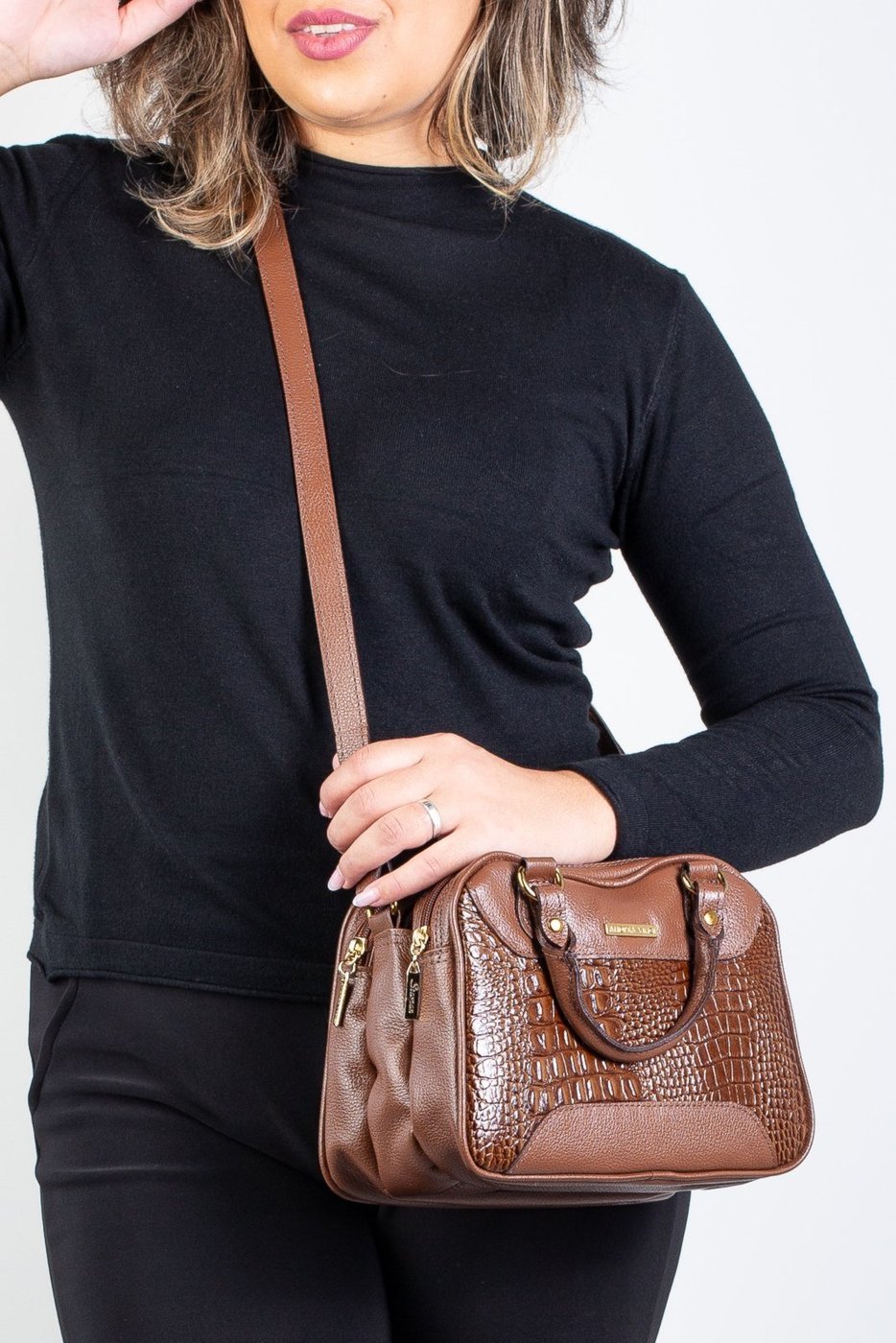 Imagem principal Bolsa Andrea Vinci Pequena De Couro Croco Olívia - Whisky preto Andrea Vinci preto