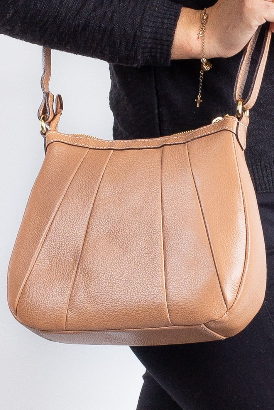 Imagem principal Bolsa transversal em couro liso Greice Andrea Vinci bege Andrea Vinci bege