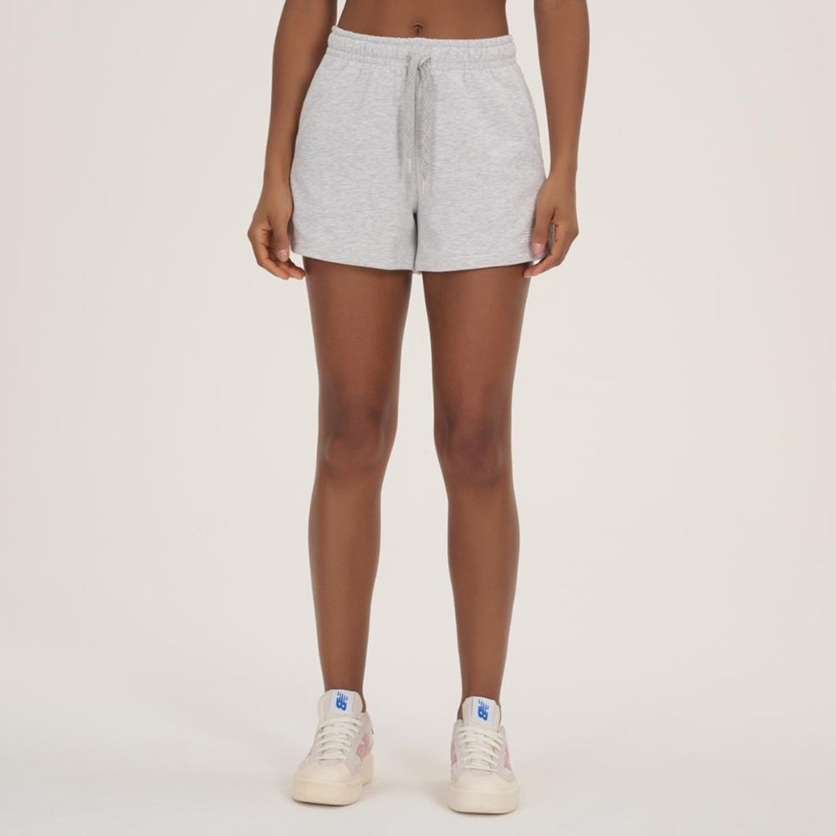 Shorts Essentials Feminino