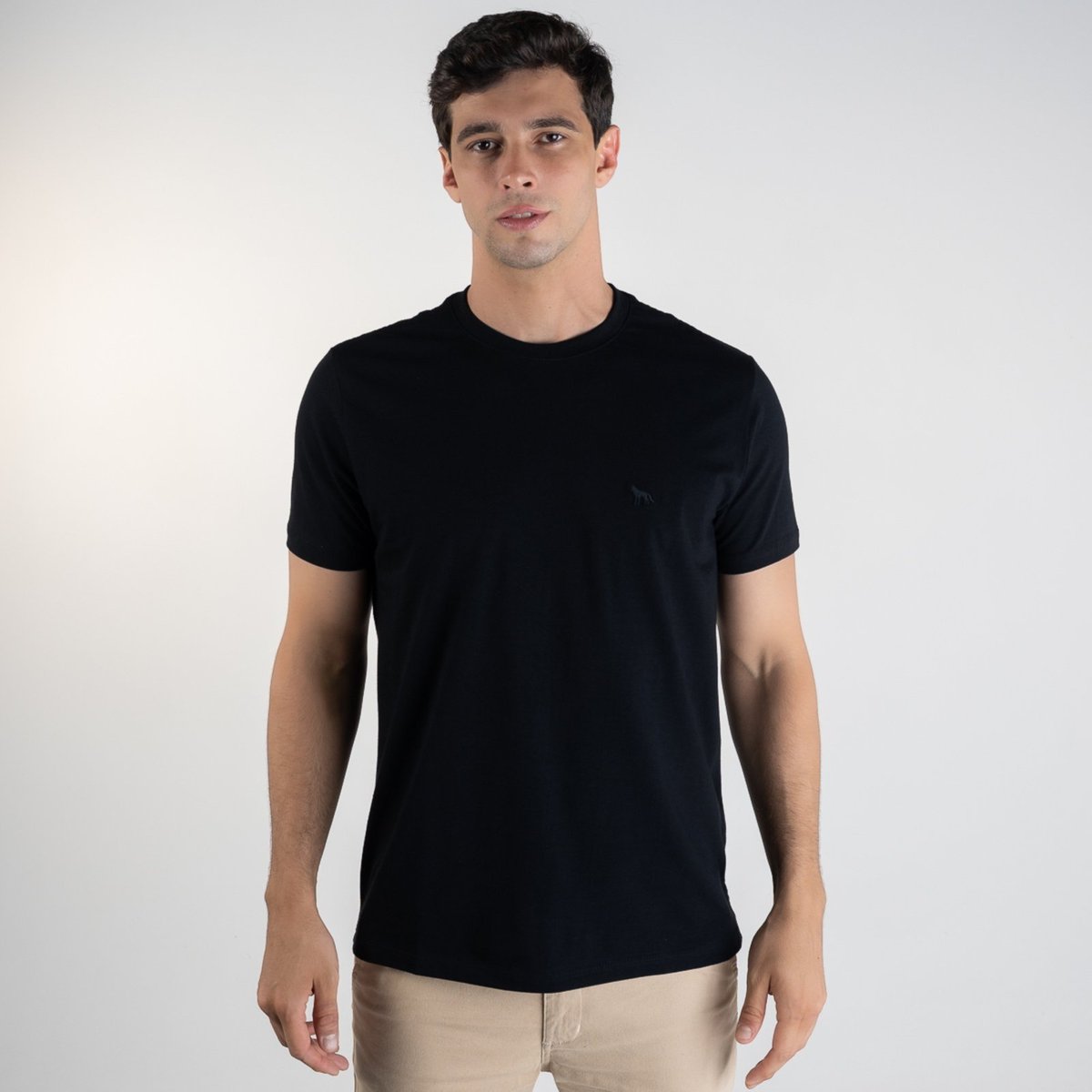 Imagem principal Camiseta Acostamento Monocromática Preta preto Acostamento preto