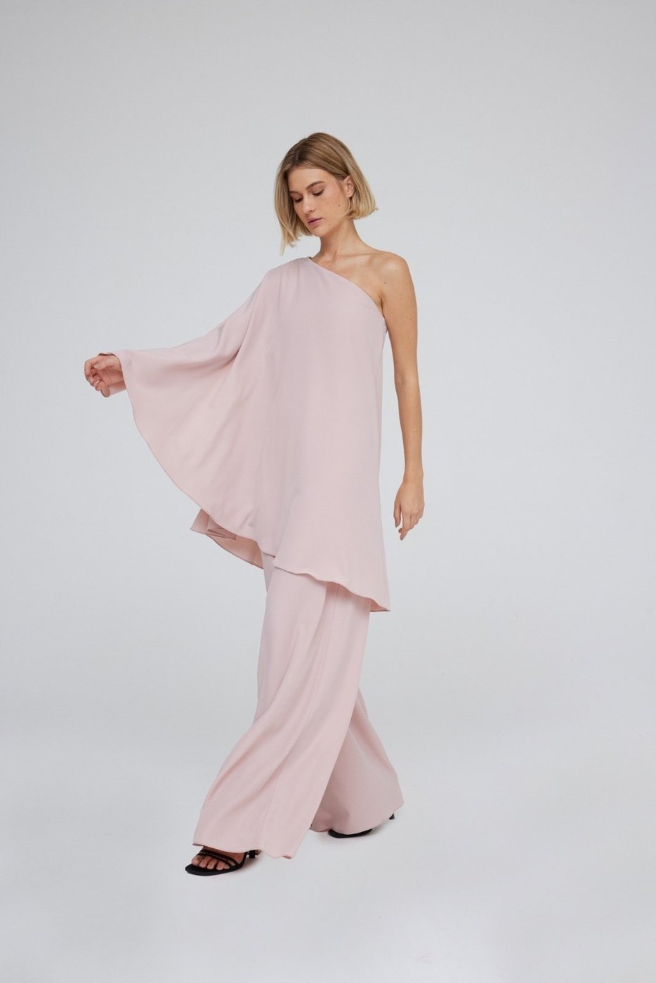 Imagem principal Blusa Assimétrica Traymon Manga Fluída Rosé rosa rosé Traymon rosa rosé