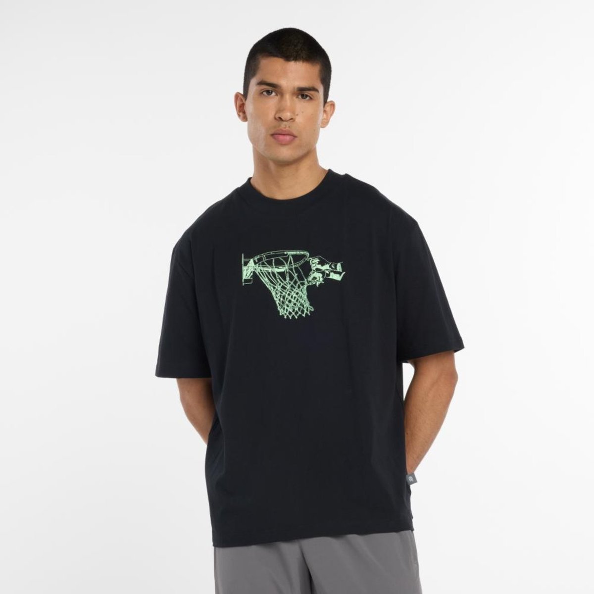 Imagem principal Camiseta Nb Hoops Tradition Masculina New Balance incolor New Balance incolor
