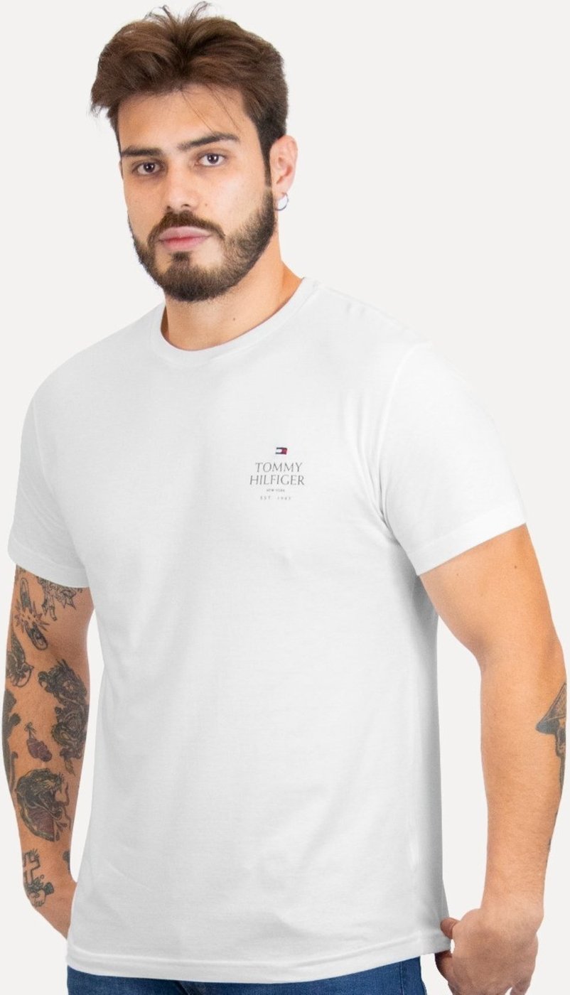 Imagem principal Camiseta Tommy Hilfiger Masculina Stack Brand Love Branca branco Tommy Hilfiger branco