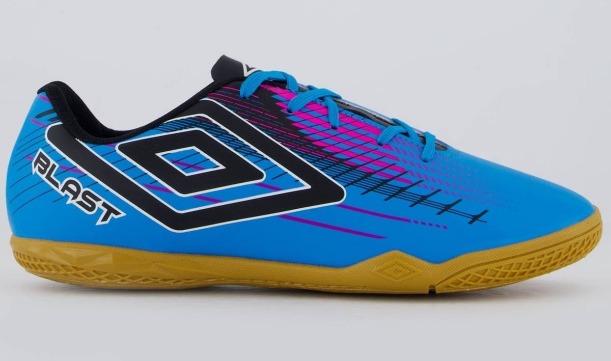 Chuteira Umbro Blast Futsal e Rosa