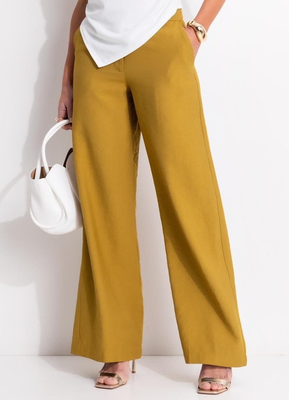 Calça Em Tecido Alfaiataria De Visco Oliva