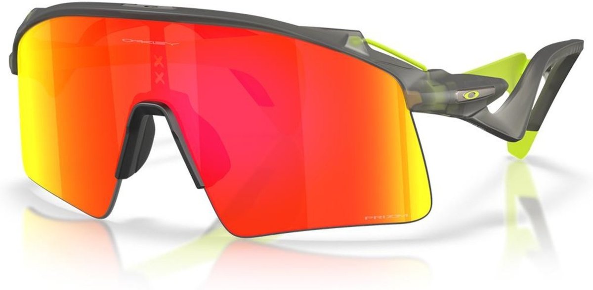 Imagem principal Óculos de Sol Oakley Stunt Wing Matte Grey Smoke Prizm Ruby preto grey Oakley preto grey