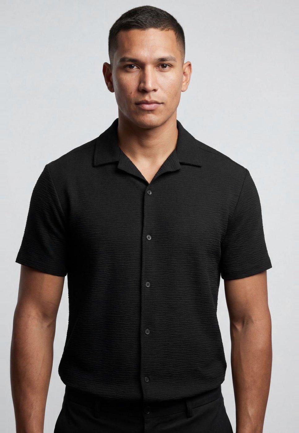 Imagem principal Camisa Masculina Colcci Texturizada Preta preto Colcci preto