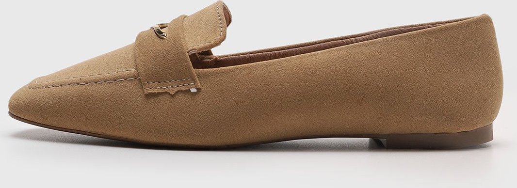 Mocassim Feminino Via Uno Bico Quadrado Detalhe Dourado