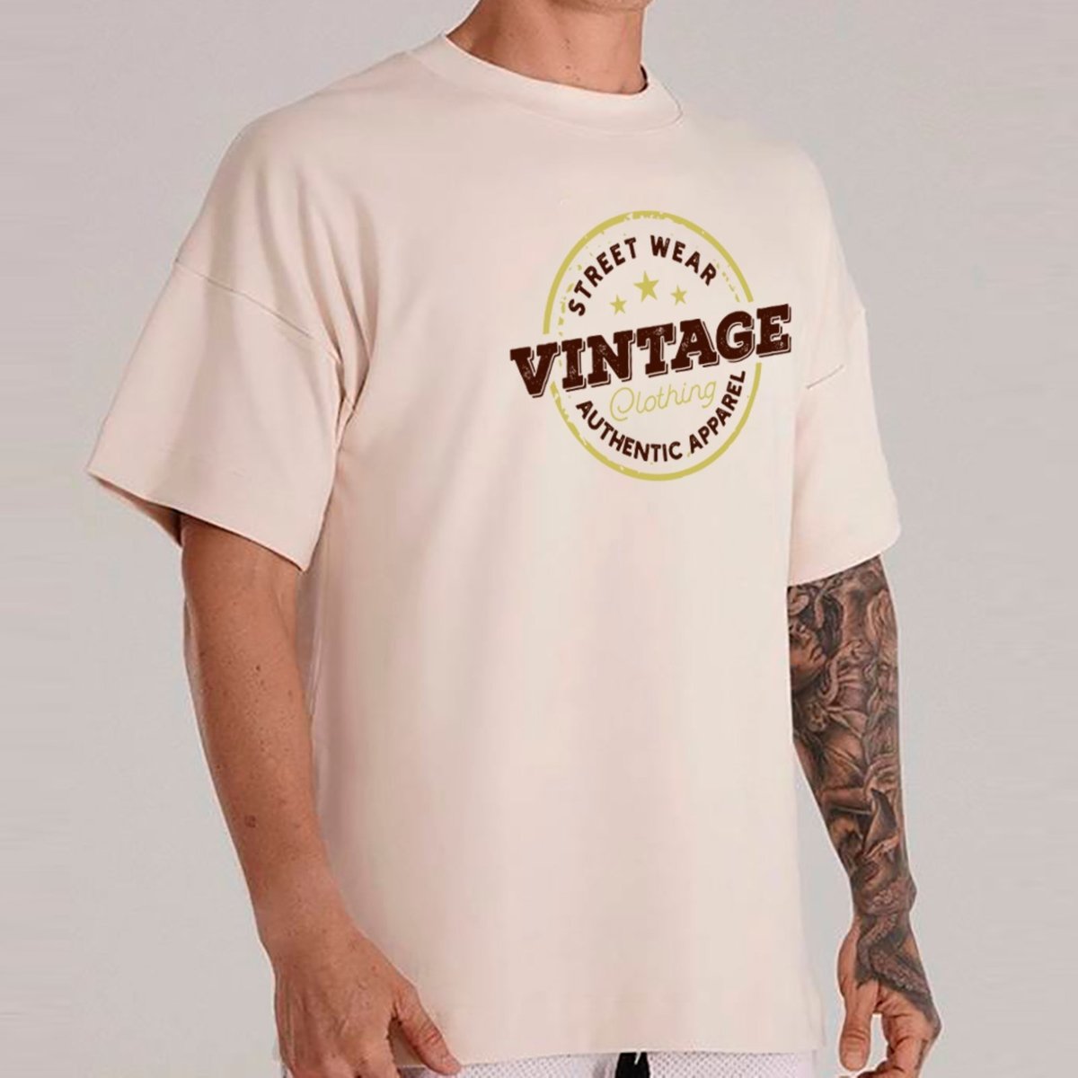 Imagem principal Camiseta Ousy Oversized Vintage Clothing Streetwear Estampa Retrô Moda Urbana Unissex Off White off-white white ousy off-white white