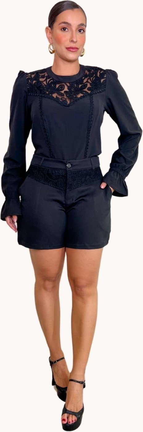 SHORT FEMININO COM PALA DE RENDA