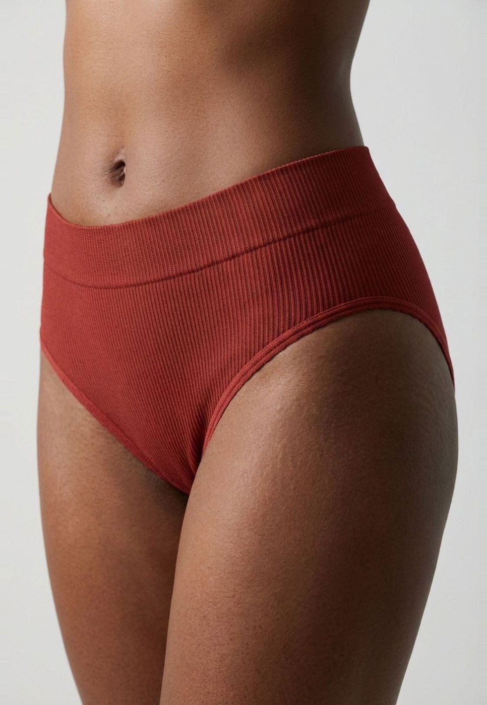 Imagem principal Calcinha Feminina Hope Laterais Largas Microfibra Canelada Vermelha vermelho Hope vermelho