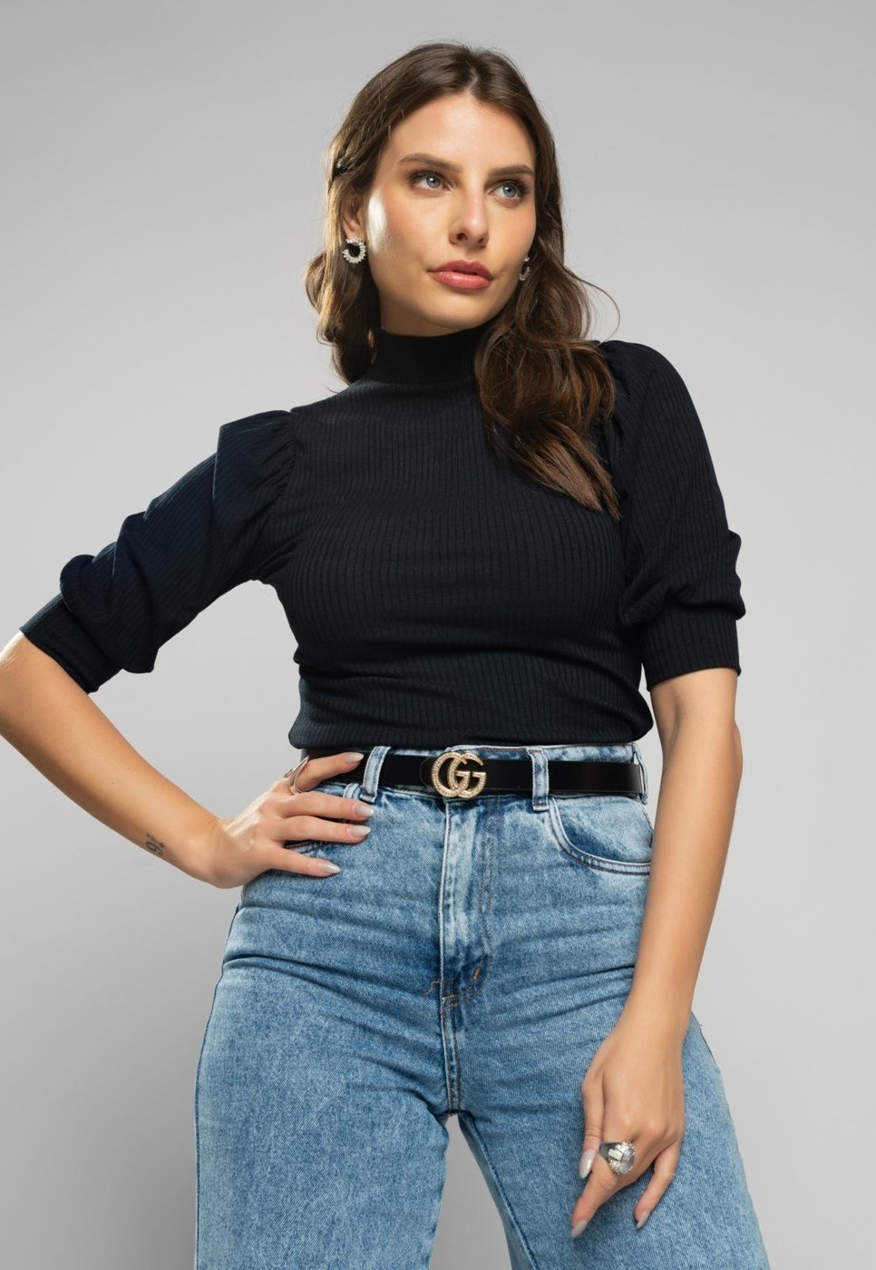 Blusa Salvatore Princesa Manga Curta Canelada Preta