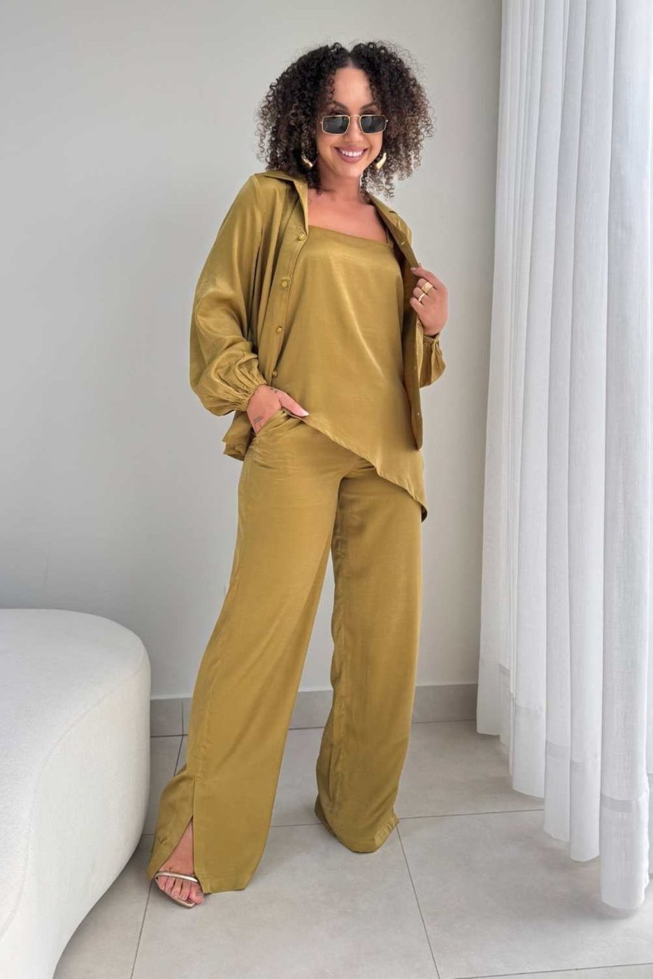 Imagem principal Camisa Vanibele Acetinada Oliva amarelo Vanibele amarelo