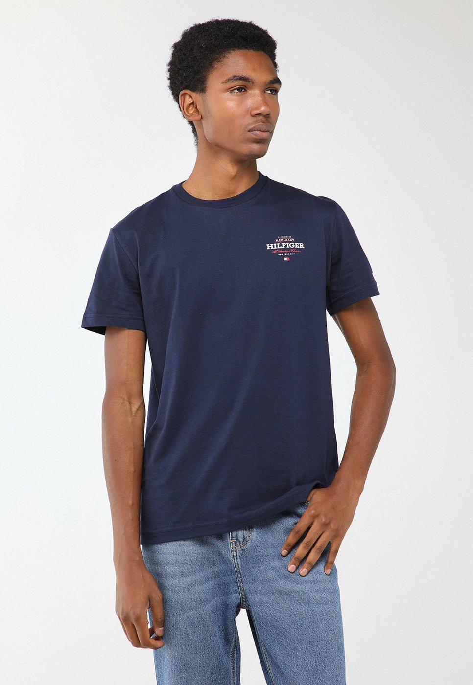 Imagem principal Camiseta Masculina Tommy Hilfiger Essential Logo azul marinho Tommy Hilfiger azul marinho