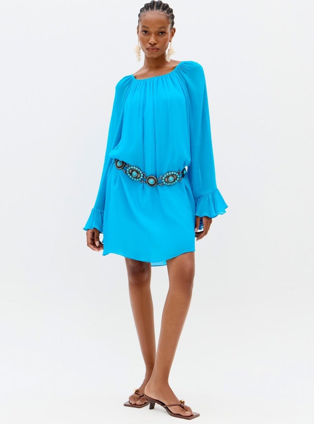 Vestido Curto Amplo Manga Longa