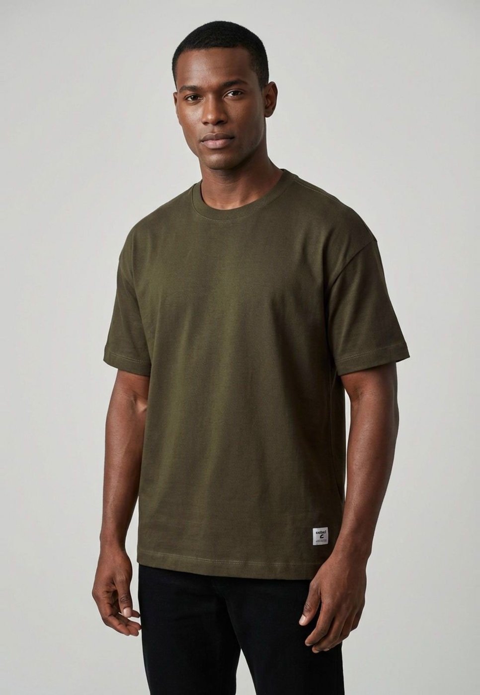 Imagem principal Camiseta Masculina Colcci Básica verde Colcci verde