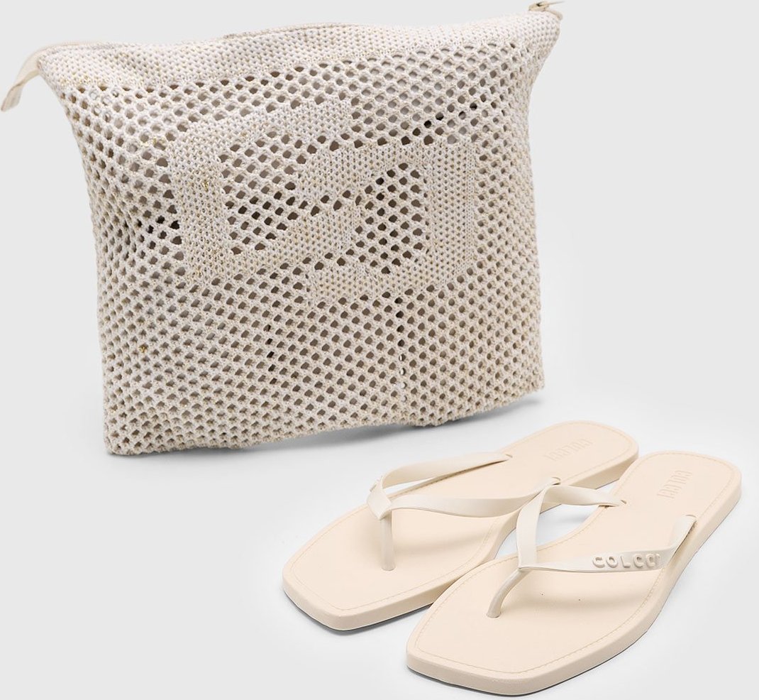 Chinelo Feminino Colcci com Necessaire Off-white