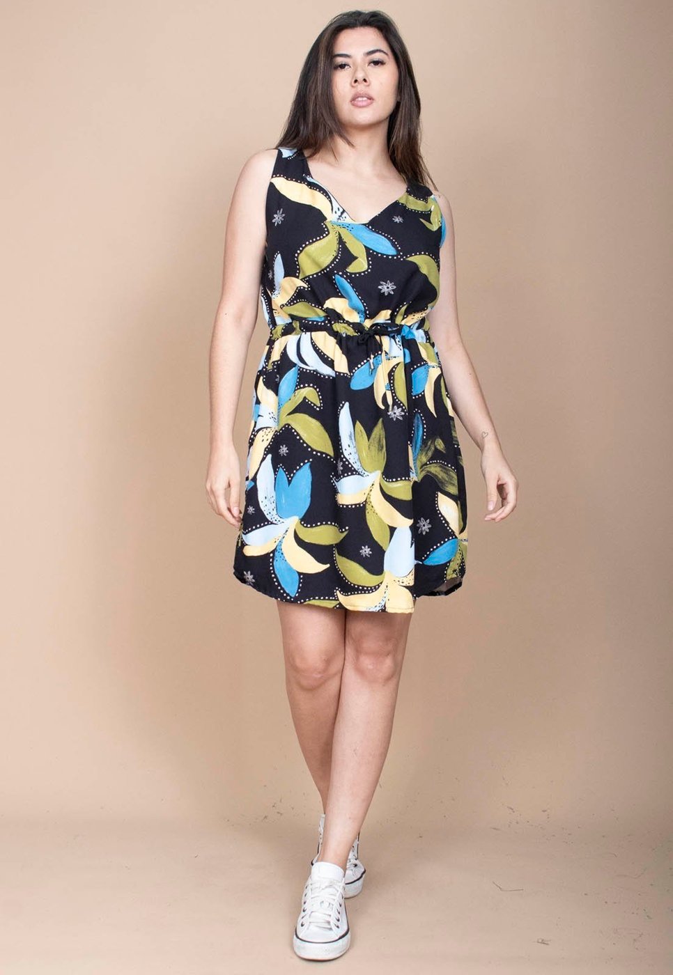 Vestido Cabanafree Plano Curto Estampa Jardim Noturno