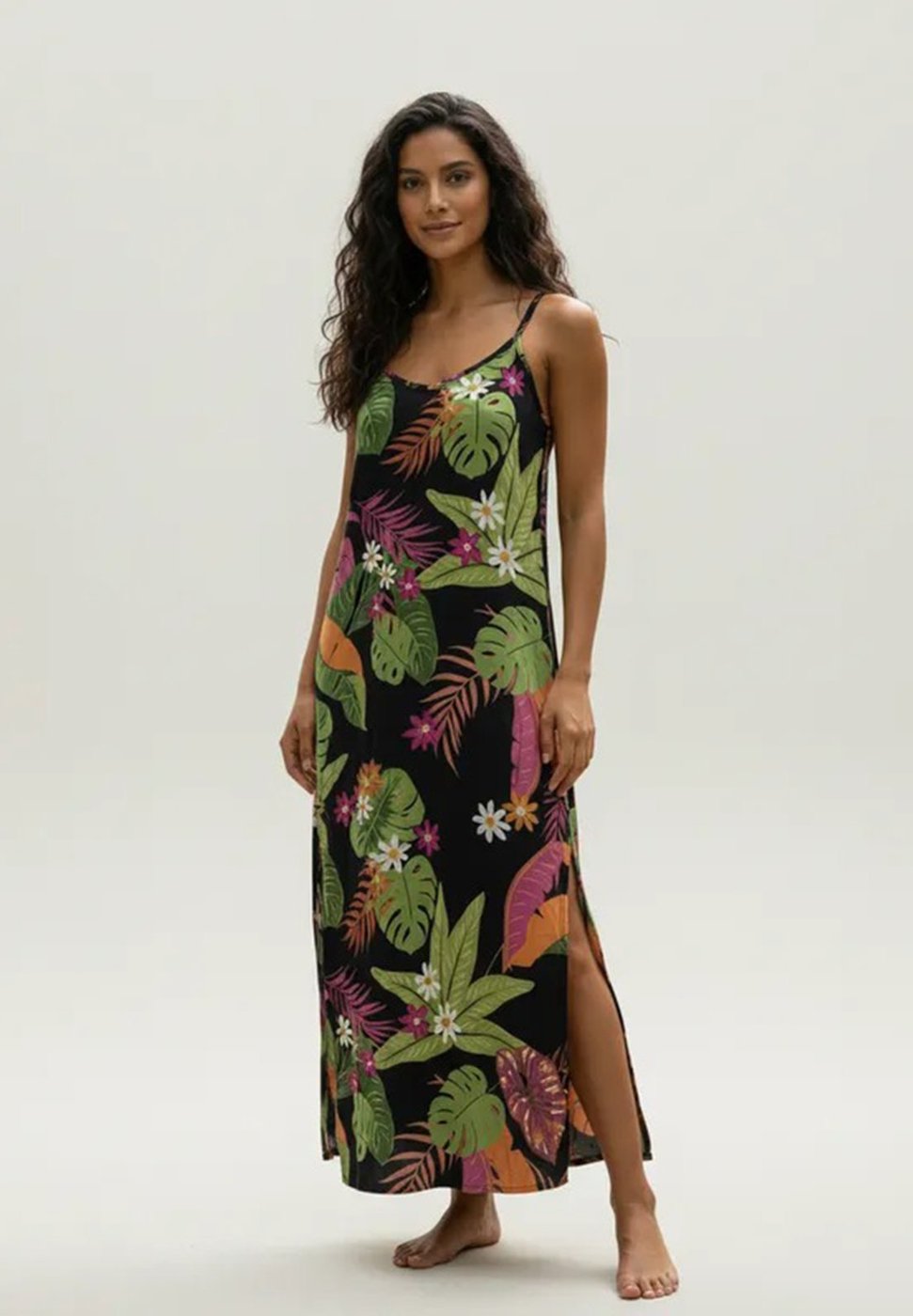 Vestido Longo Cabanafree Caçuá Viscose Alça Fina Estampa Noite Botânica