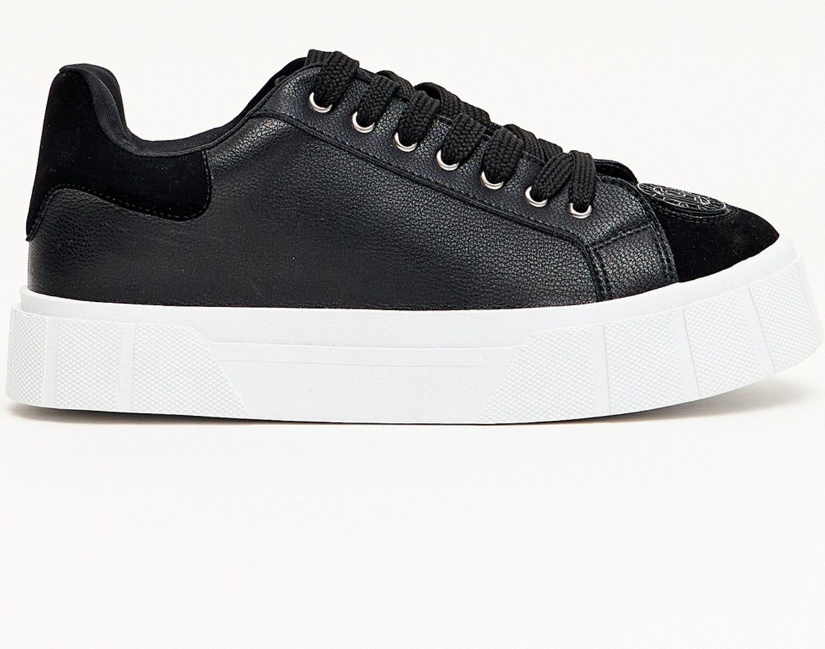 Tênis Lança Perfume Biqueira Medalha Ve25 Feminino