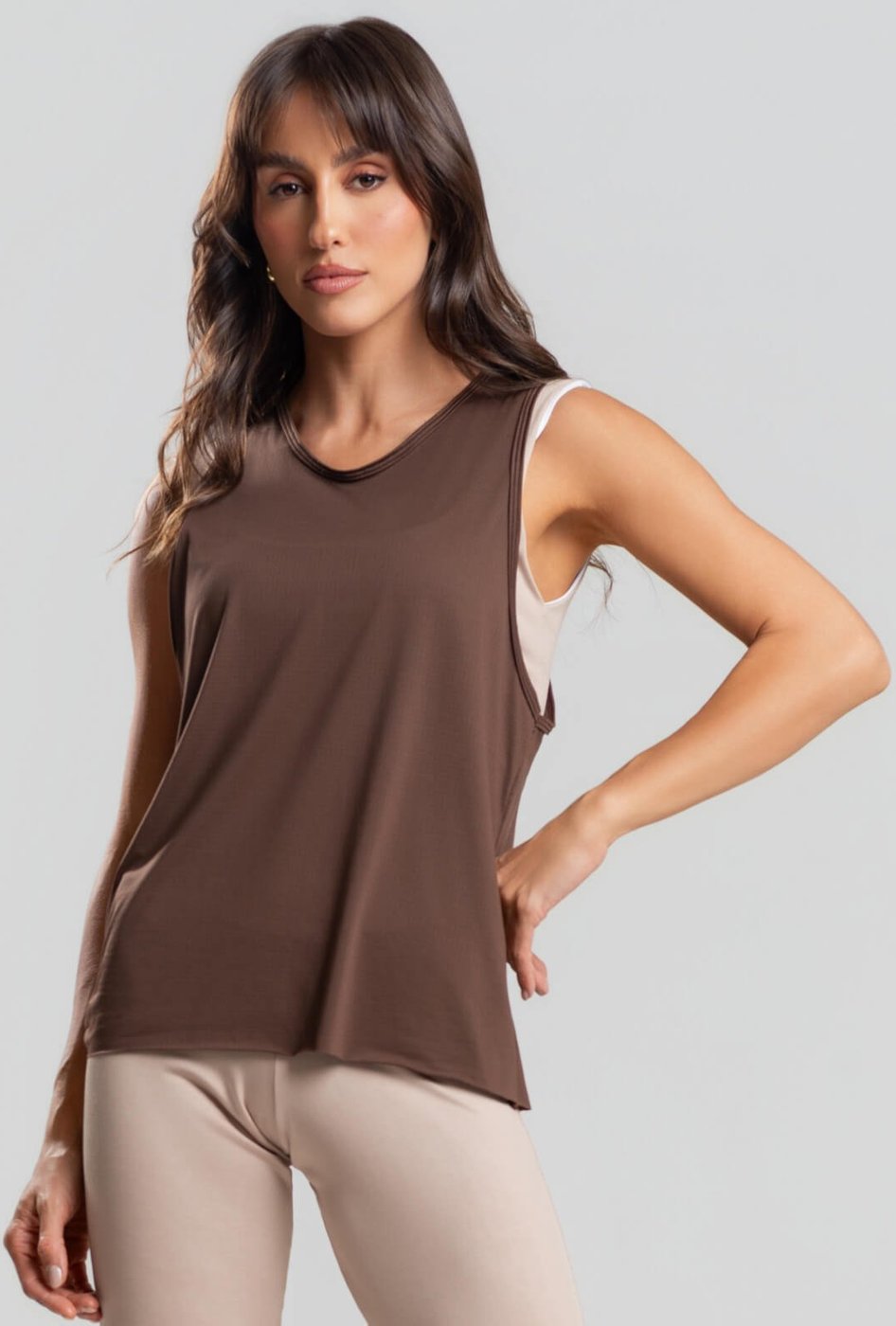 Imagem principal Regata Feminina Fitness Beach Tennis Tecido DryFit Vicbela branco Vicbela branco