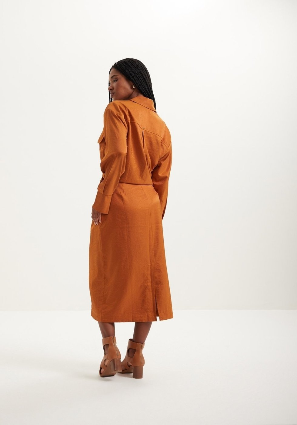 Saia Midi Chá Com Cintura Super Alta