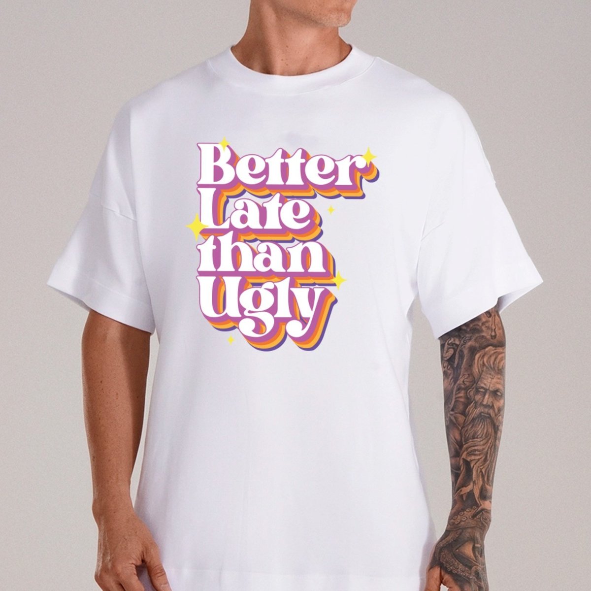 Imagem principal Camiseta Ousy Better Late Than Ugly Oversized Unissex branco ousy branco