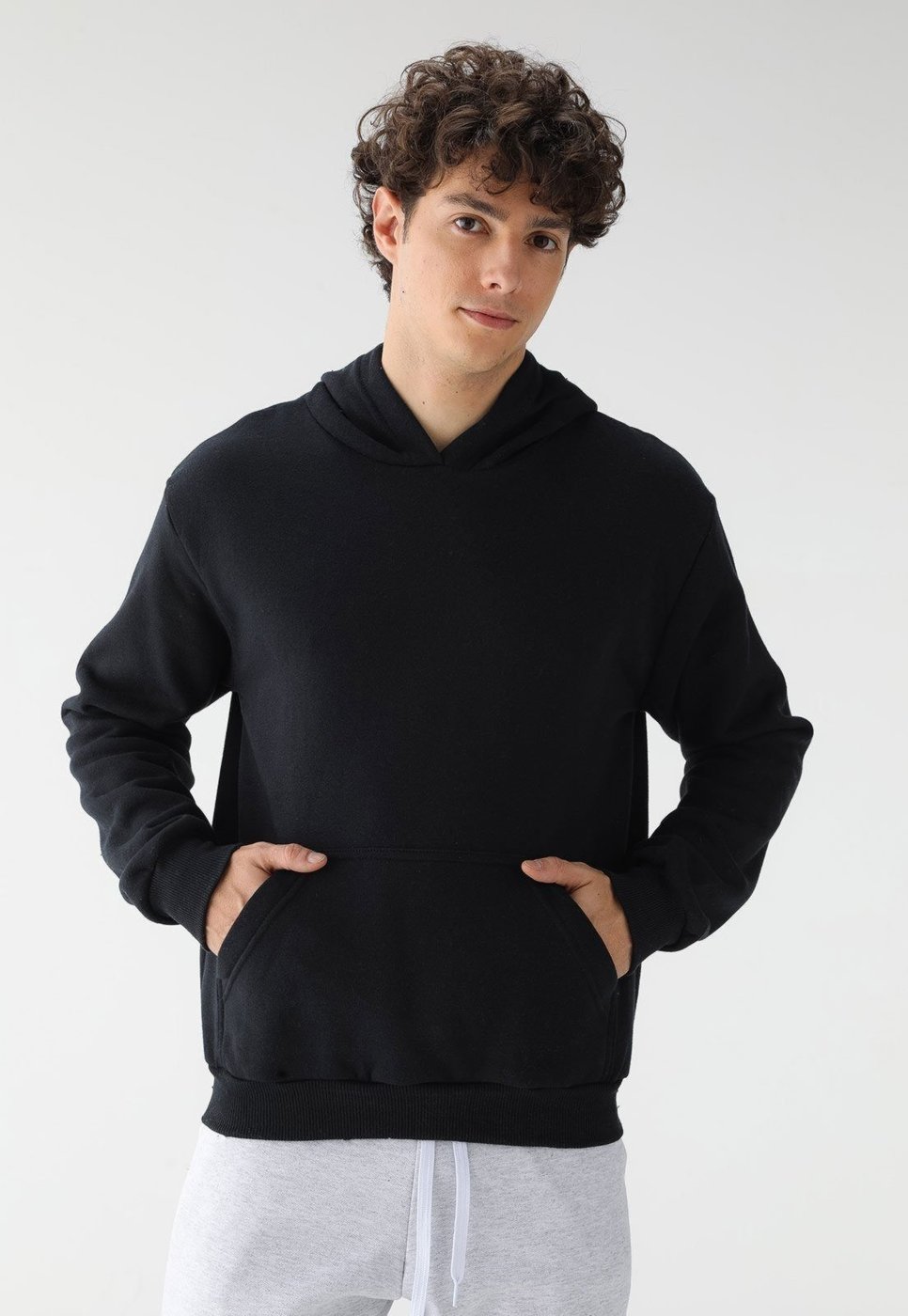 Imagem principal Blusa de Frio Moletom Canguru Masculino Flanelado Benellys Liso preto Benellys preto