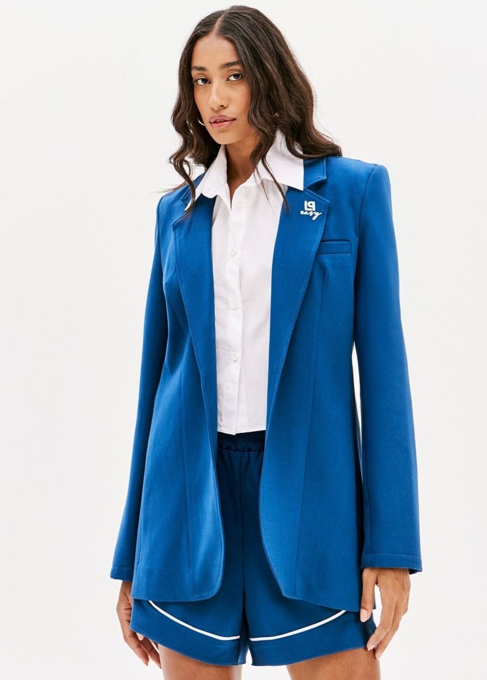 Blazer Alongado Com Bordado