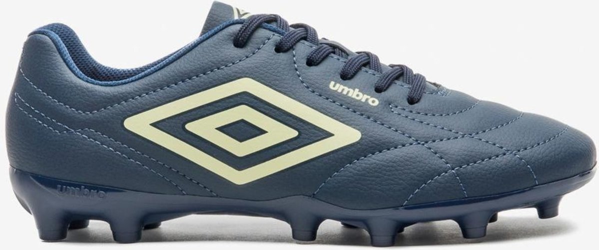 Chuteira Campo Umbro Class Footballer