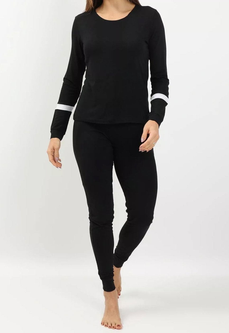 Imagem principal Pijama Maria Paes e branco/preto Maria Paes branco/preto