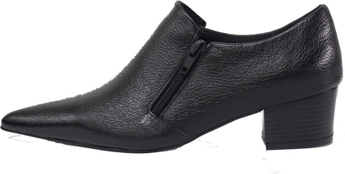 Imagem principal Sapato Social Feminino em Couro Salto Grosso 4 cm Spinelli preto Spinelli preto