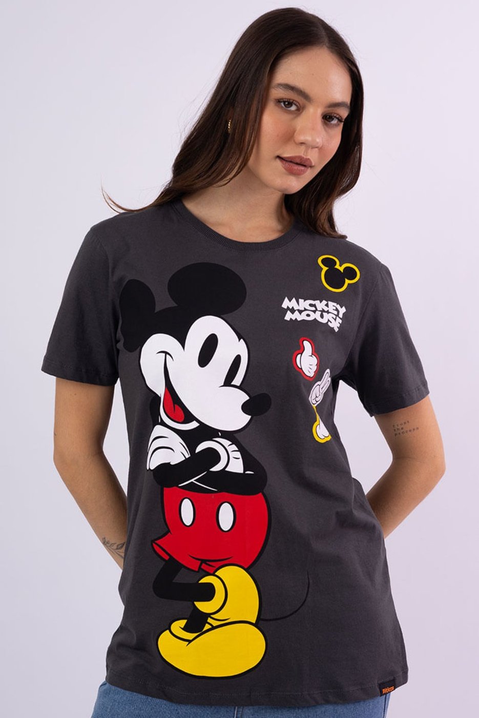 Imagem principal Camiseta Disney Mickey Mouse Stickers Camiseta Disney Mickey Mouse Stickers PITICAS cinza PITICAS cinza