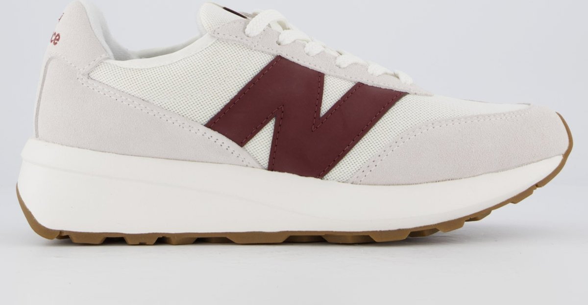 Tênis New Balance 370 V1 e Vermelho