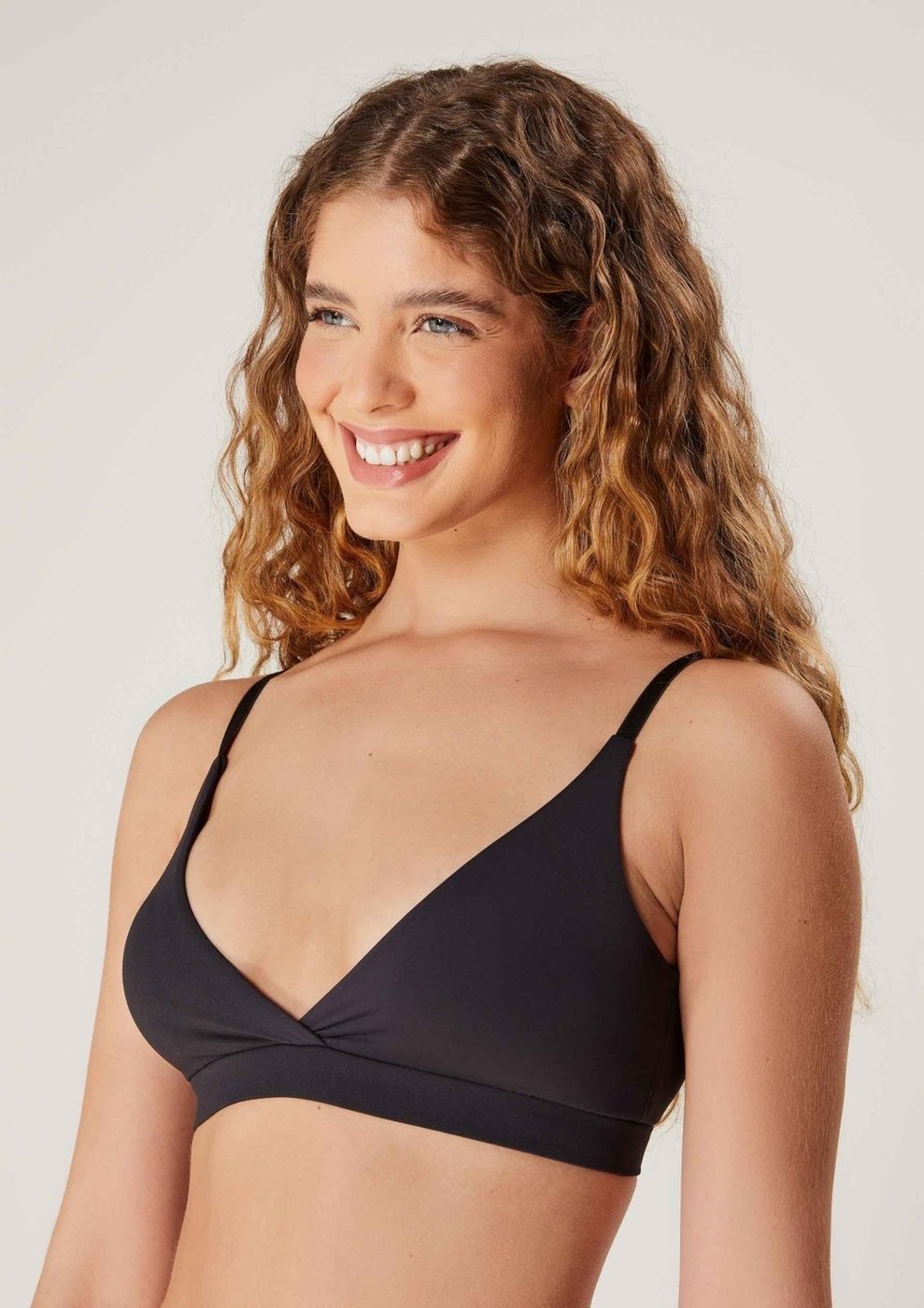 Imagem principal Sutiã Triângulo Microfibra Com Bojo Hering preto Hering preto