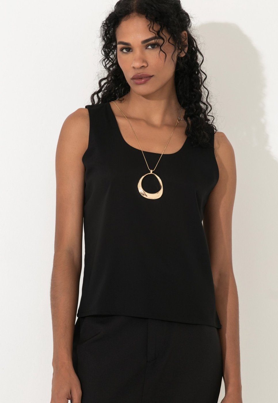 Imagem principal Blusa Traymon Regata preto Traymon preto