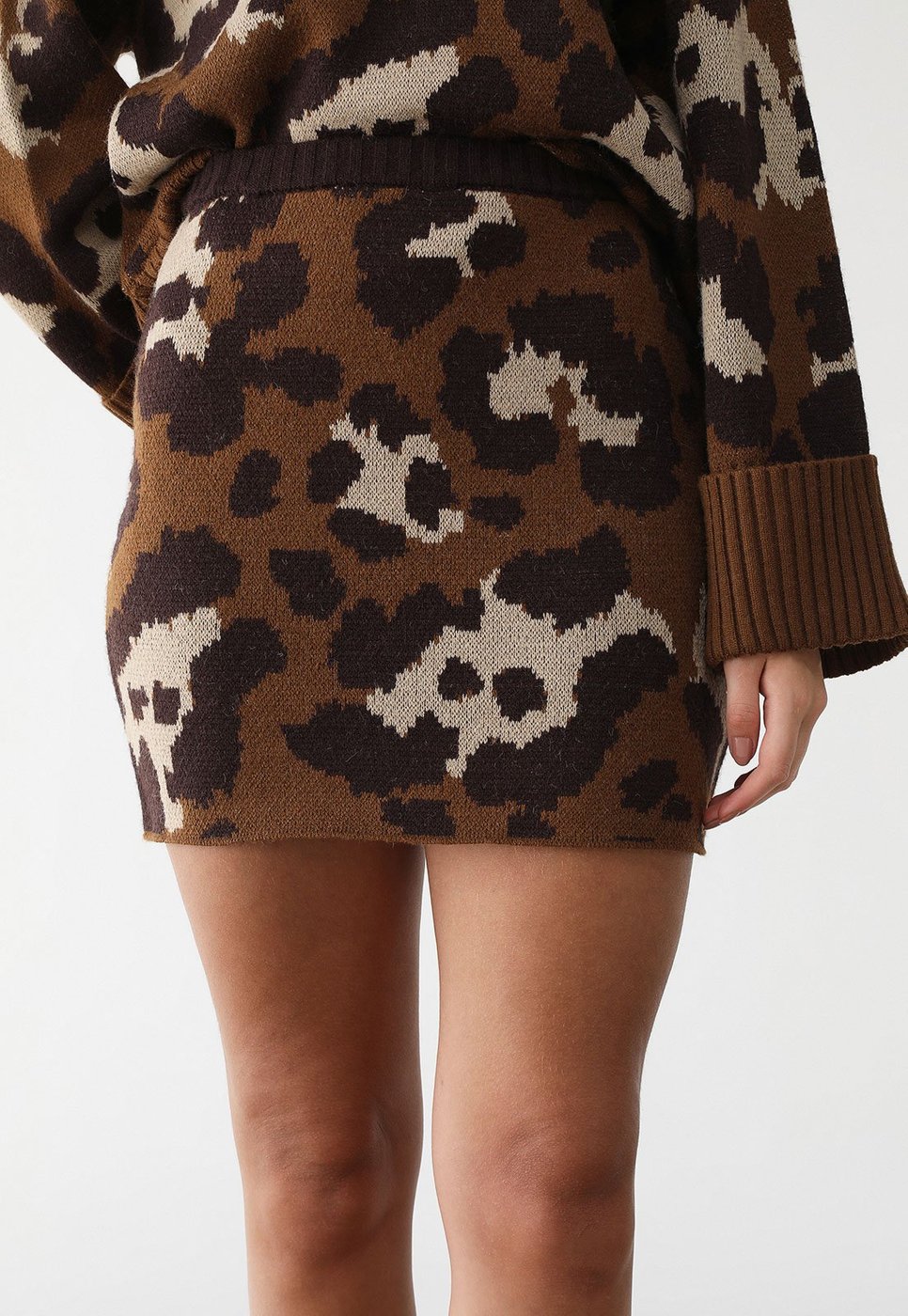 Saia Tricot FARM Curta Selva Retro