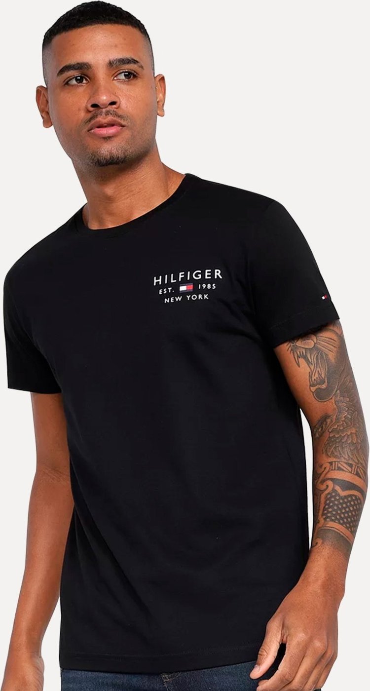 Imagem principal Camiseta Tommy Hilfiger Masculina Brand Love Small Logo Preta preto Tommy Hilfiger preto