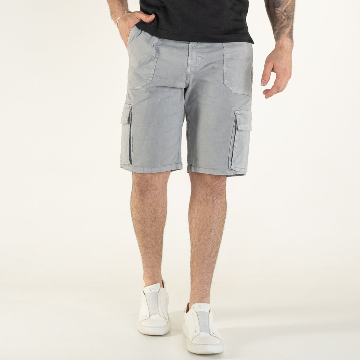 Imagem principal Bermuda John John Regular Cargo Jonh John cinza Jonh John cinza