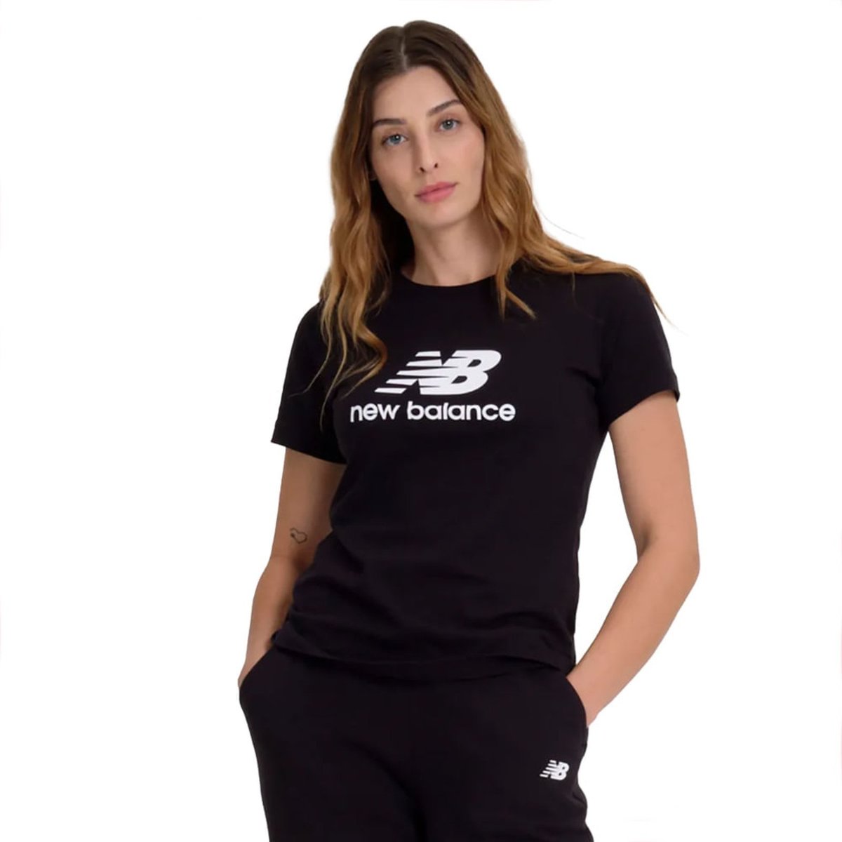 Imagem principal Camiseta Feminina New Balance Essentials Algodão preto New Balance preto
