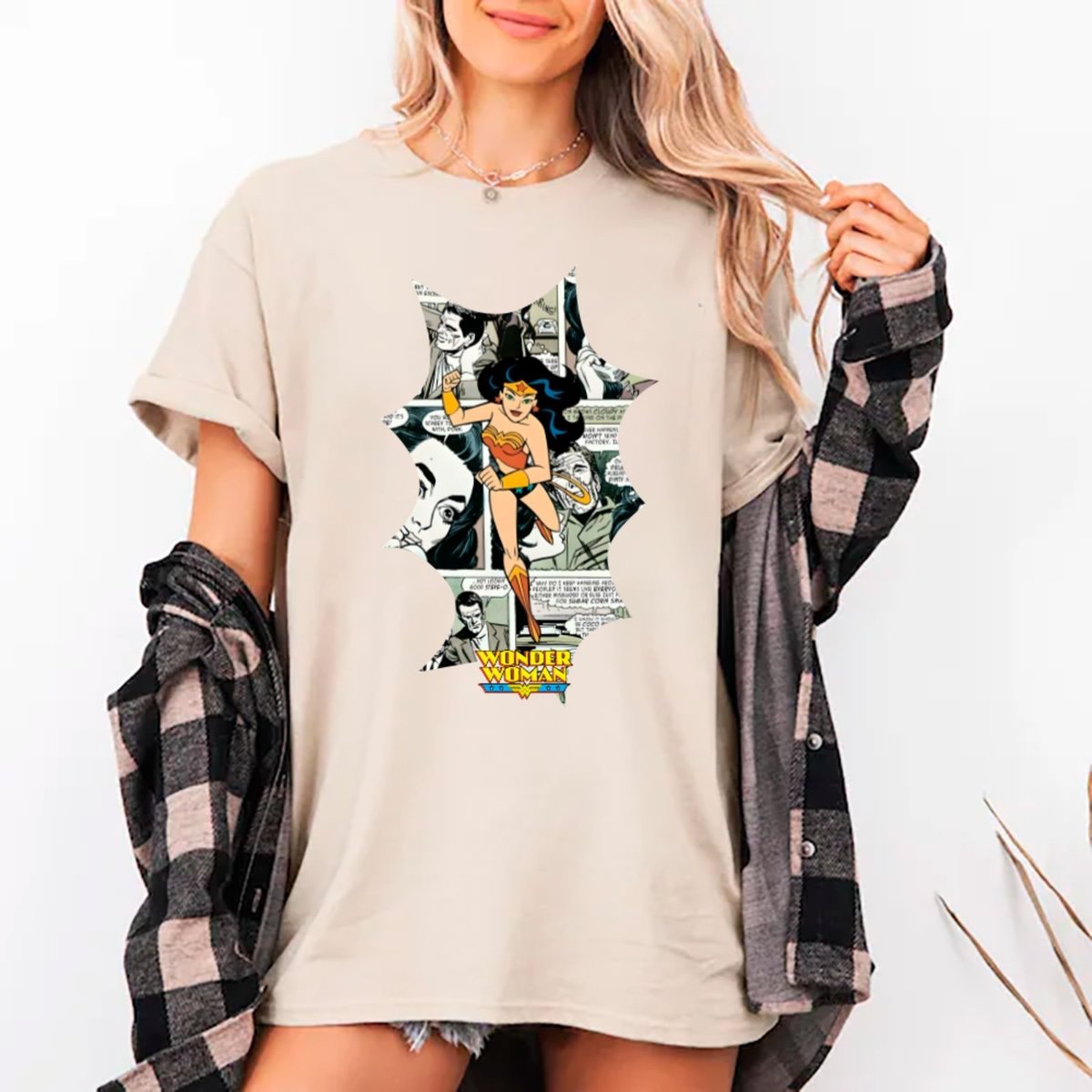 Imagem principal Camiseta Ousy Oversized Heroína Ícone Feminino Quadrinhos Moda Urbana Unissex Off White off-white white ousy off-white white