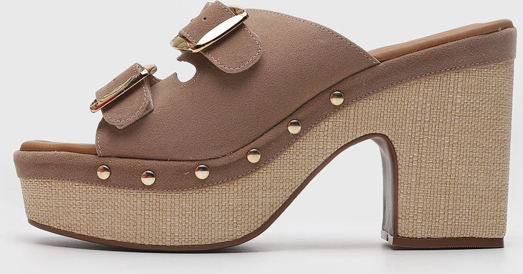 Sandália Feminina cê Salto Médio Bloco Tachas