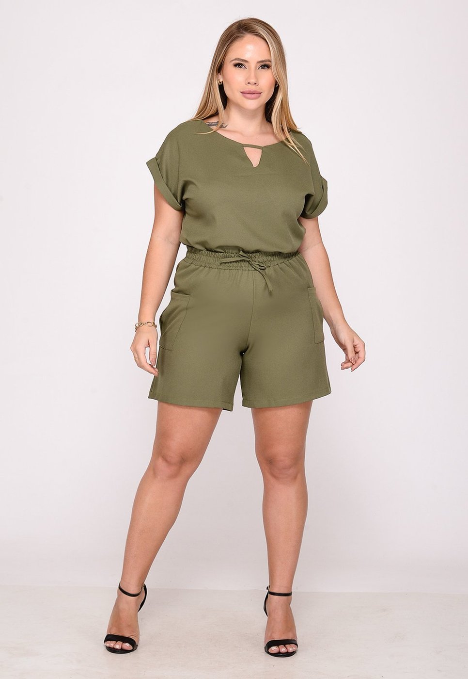 Conjunto Feminino Malha Crepe Shorts e Blusa Leve Conforto